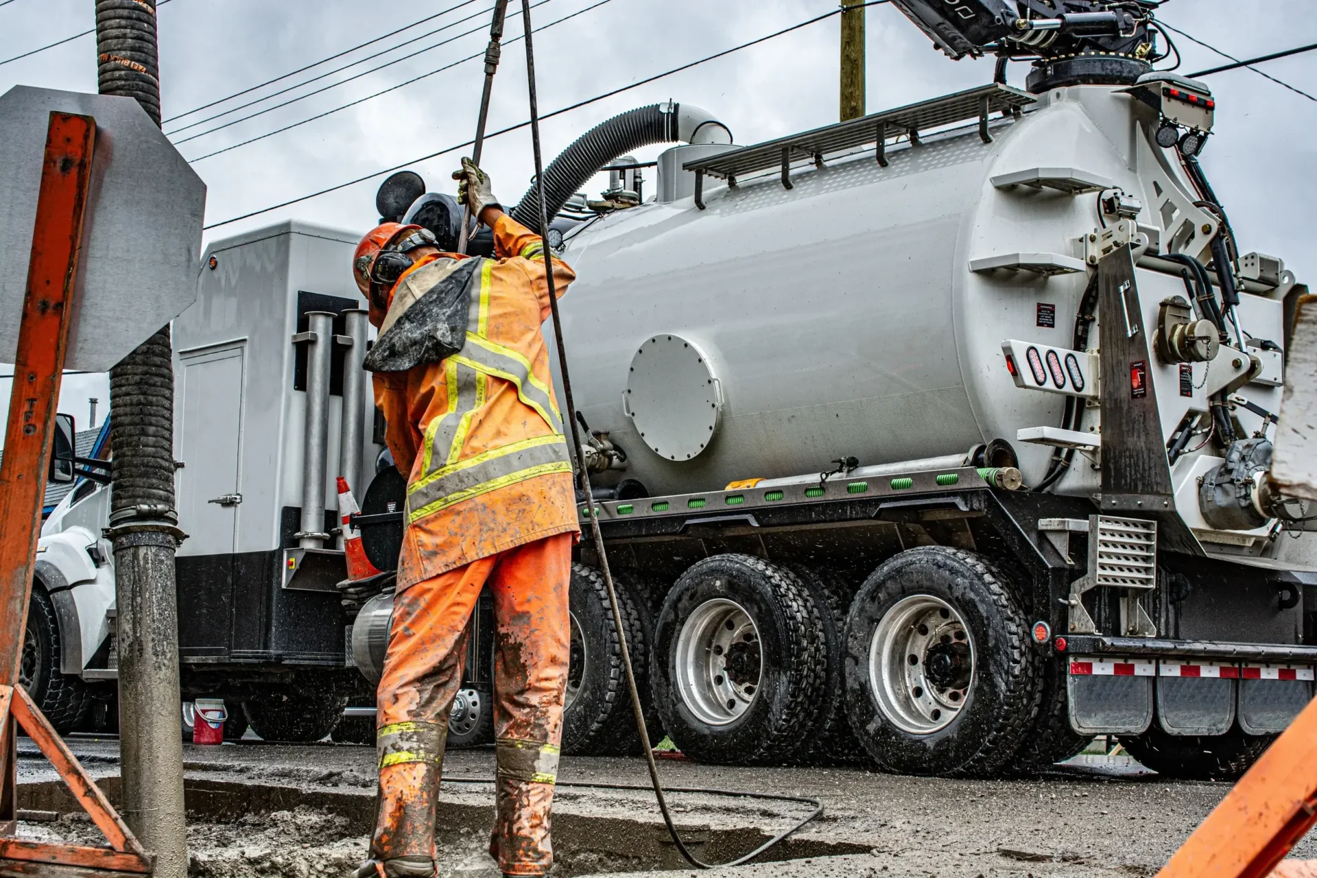 65562ea478b37d7d79f849c4_Hero Hydrovac